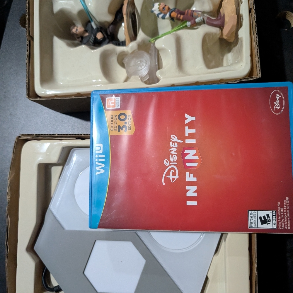 Disney Infinity Star Wars 3.0 Edition Starter Pack Wii U - Picture 10 of 16